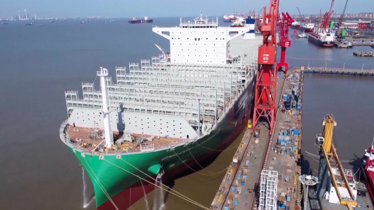 China delivers the world's largest dual-fuel LNG container ship - The ...