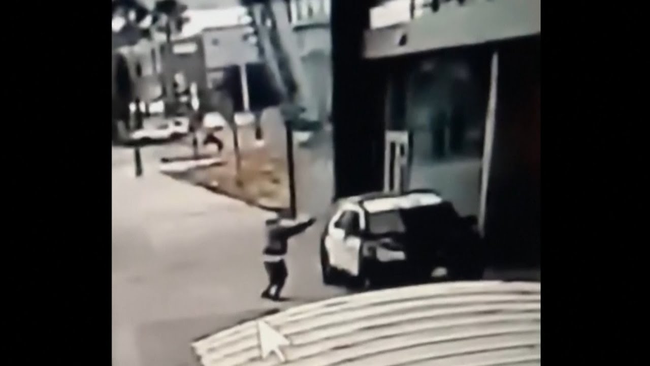 Two Los Angeles police officers in critical condition after ambush ...