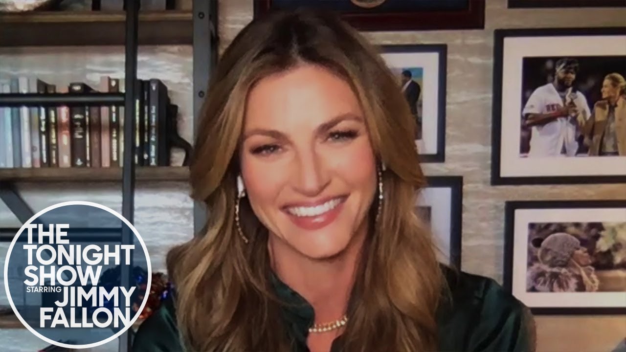 Erin Andrews’ Wedding Almost Inspired a Curb Your Enthusiasm Episode(00)