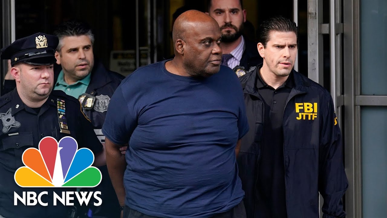 Subway Shooting Suspect Leaves NYC Precinct In Police Custody - The ...