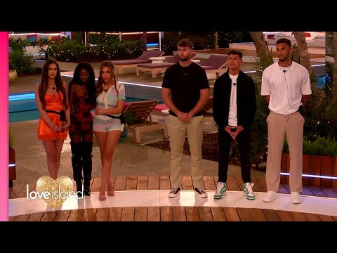 FIRST LOOK: Two more Islanders leave the villa | Love Island Series 9