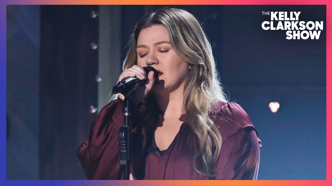 Kelly Clarkson Covers 'The One That Got Away' (Acoustic) By Katy Perry