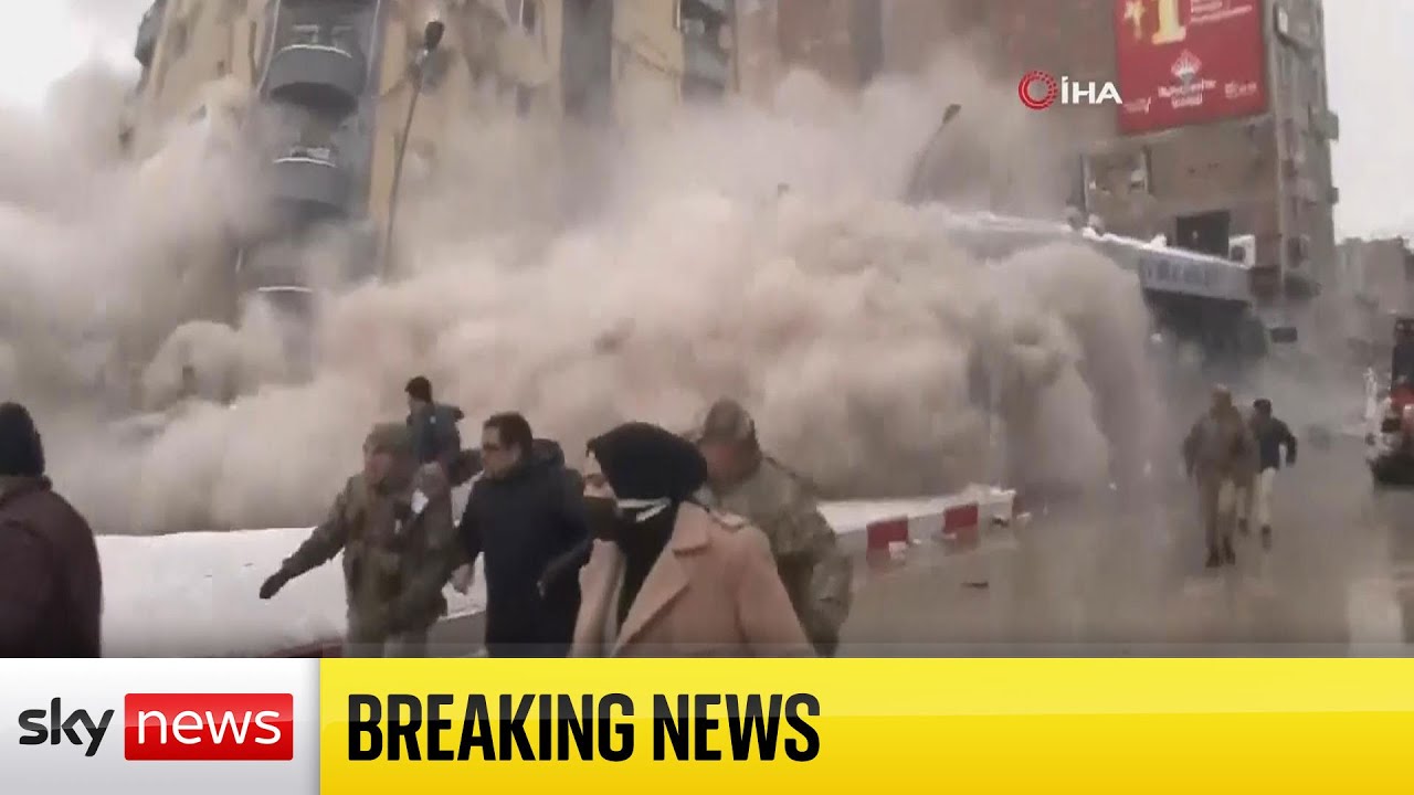TurkeySyria earthquake People run for their lives as building