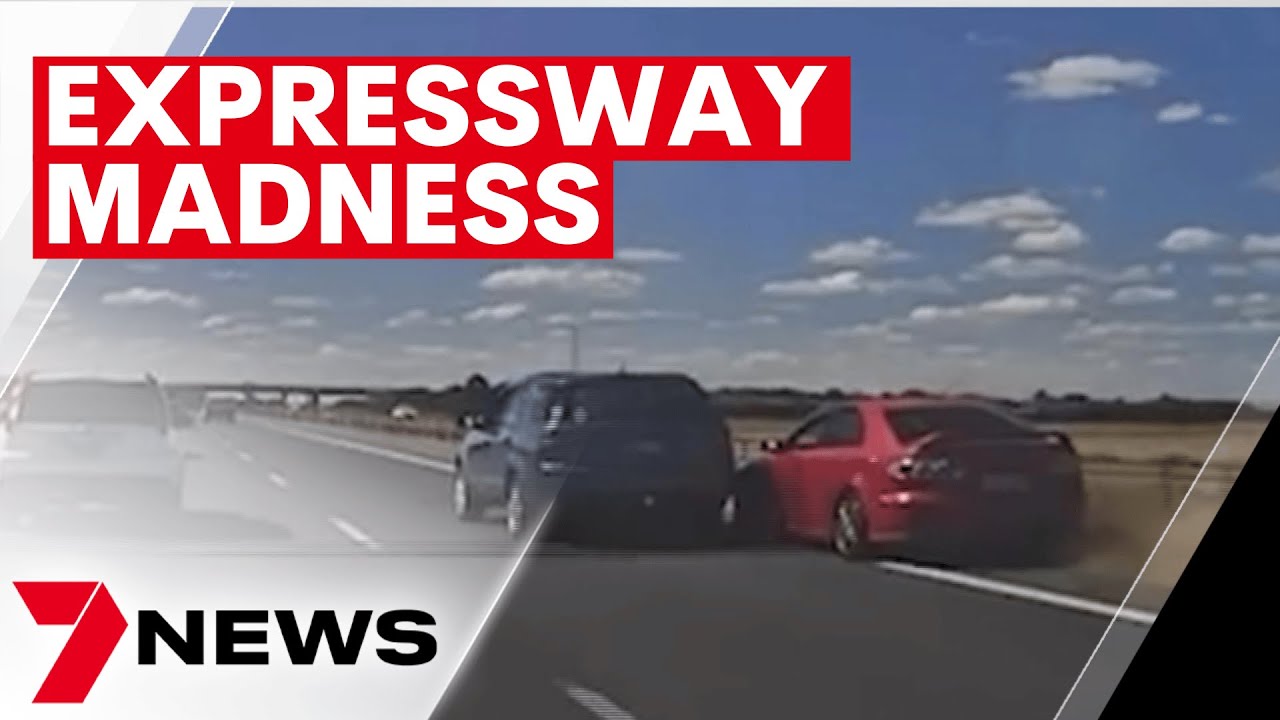 Shocking moment driver overtakes from inside Northern Expressway lane ...