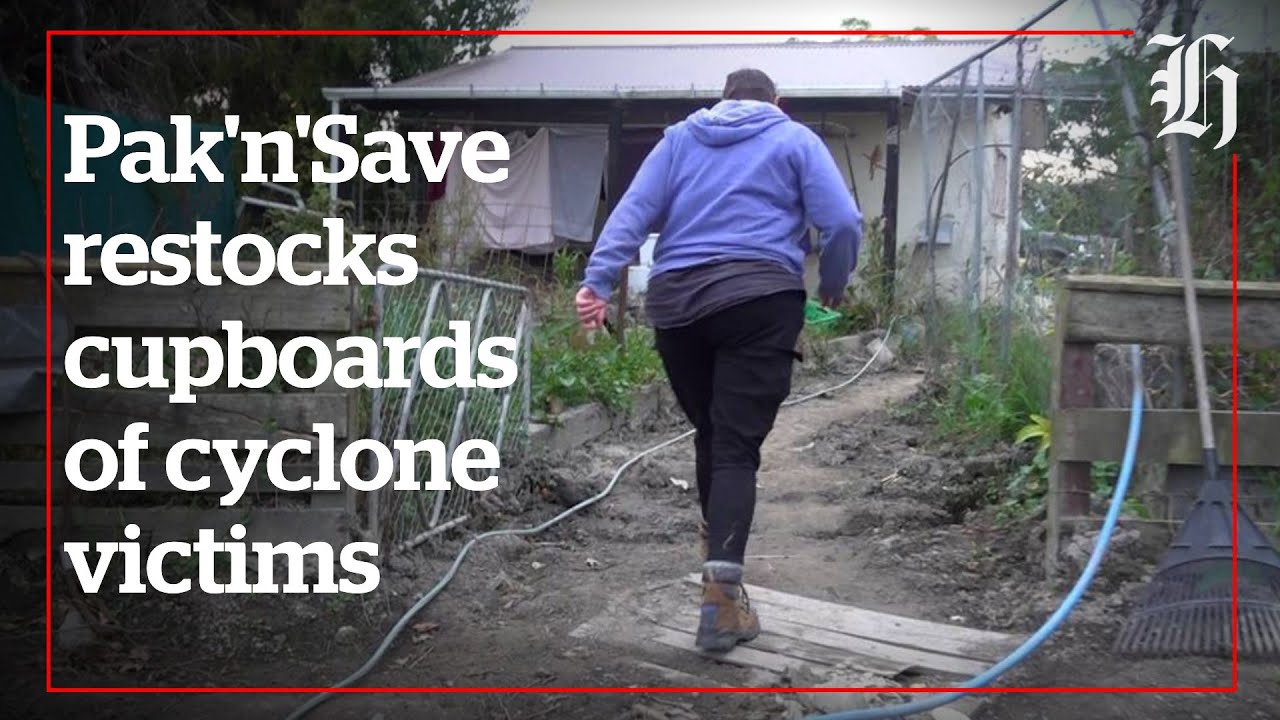 Supermarket vouchers help cyclone victims recover