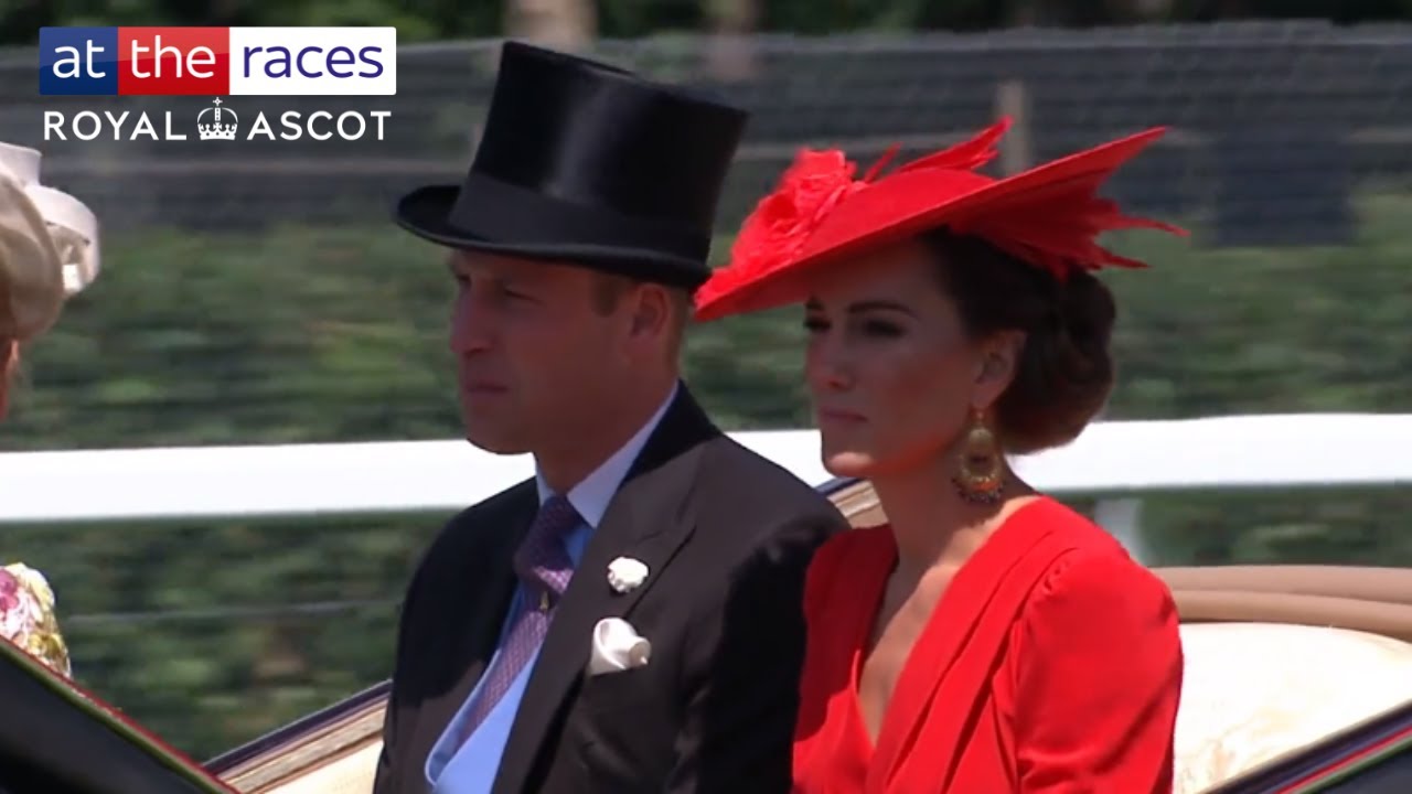 Prince William and Princess Kate arrive in the Royal Procession at