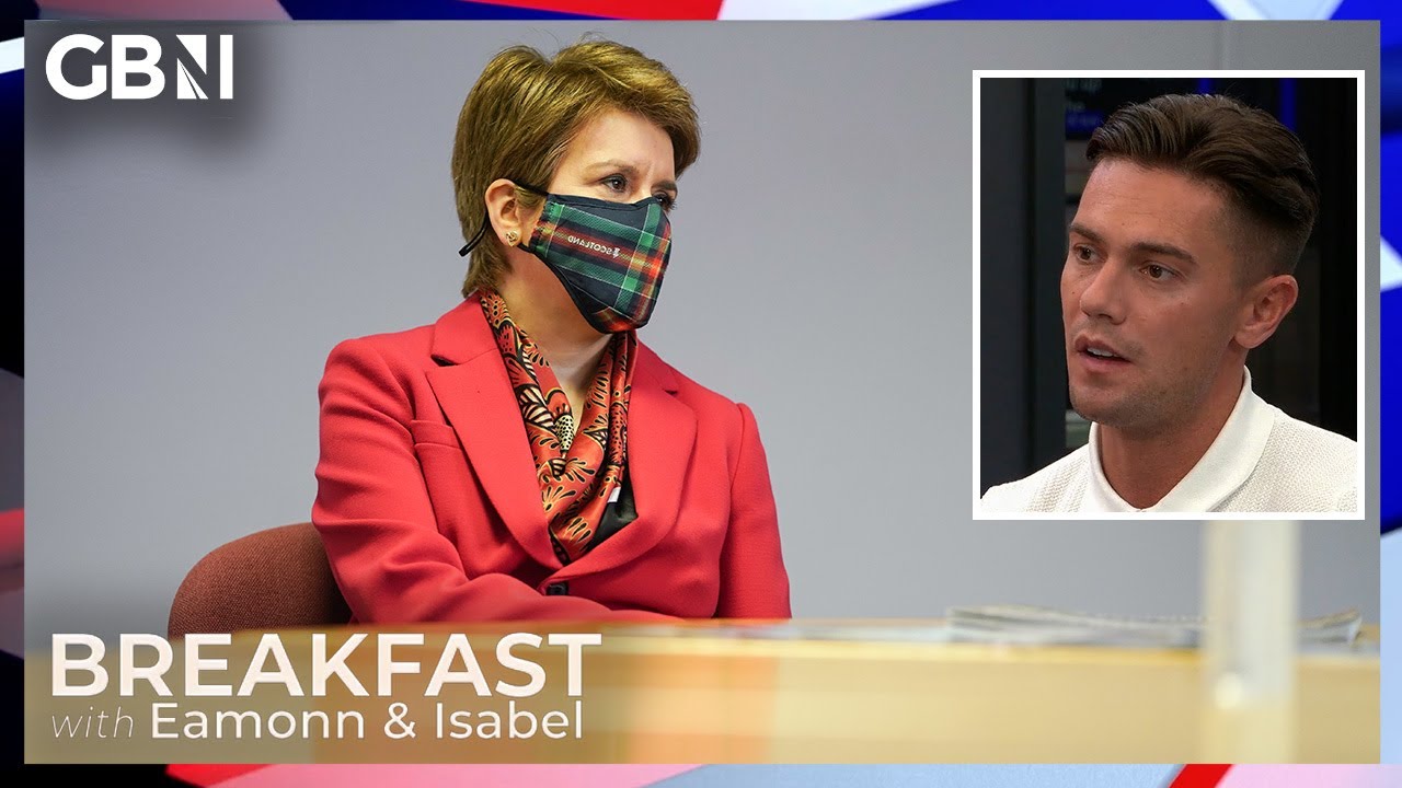 Sean Sturgeon Sturgeon was 'battered by the press for having her mask slightly below ...