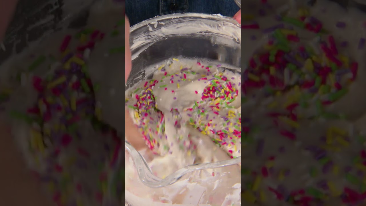 How to Make Martha Stewart's Sprinkle Cake shorts The Global Herald