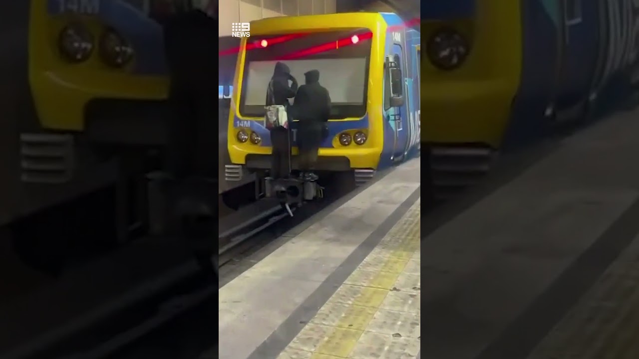 Dangerous train surfing captured in Melbourne The Global Herald
