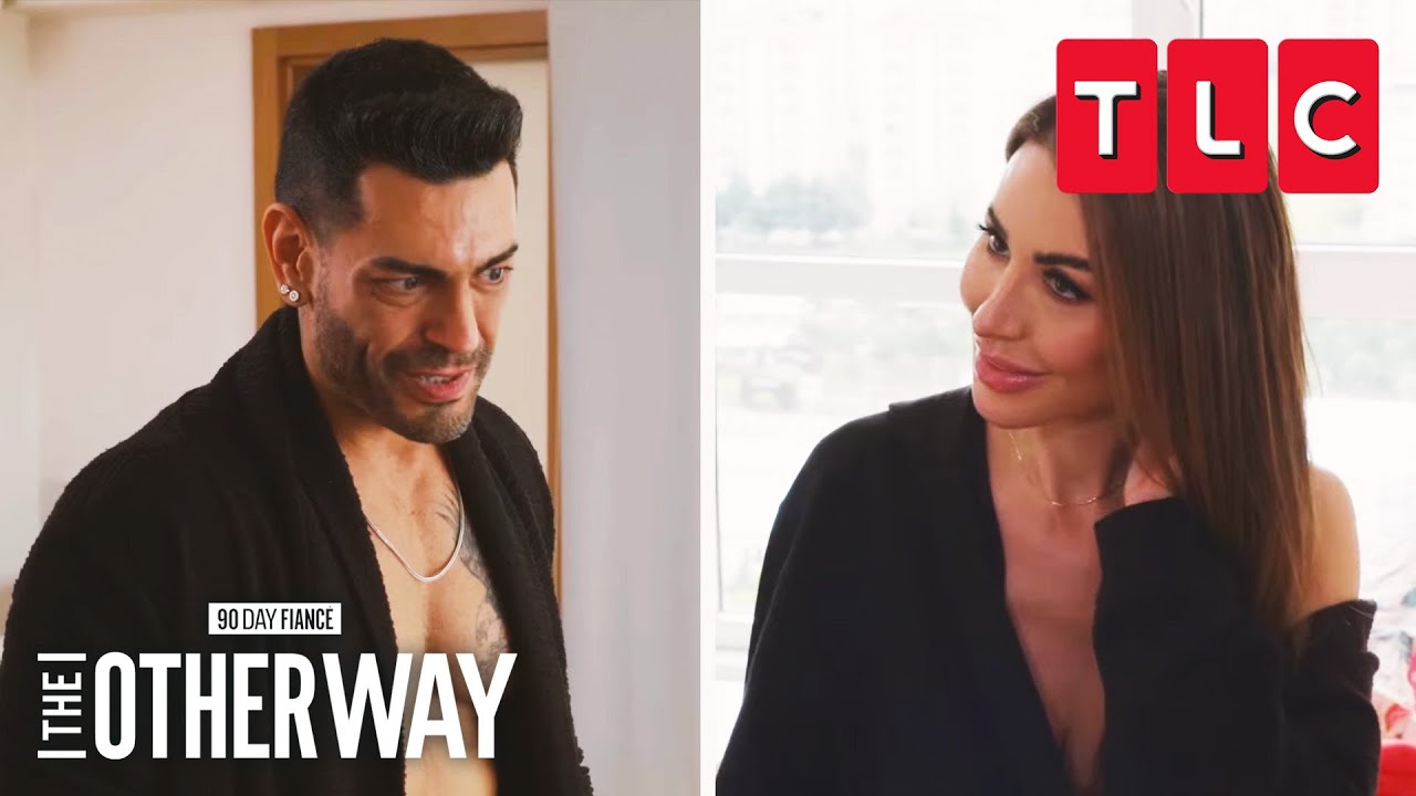 Asuelu Does a Samoan Dance for Kalani at LAX 90 Day Fiancé TLC