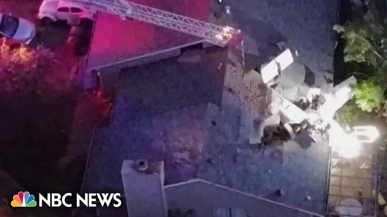 Two dead after plane crashes into Oregon home - The Global Herald