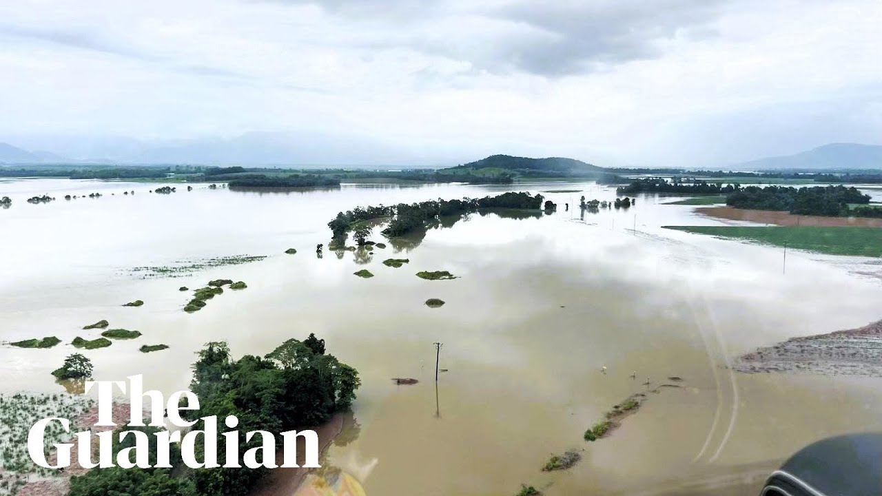 Australia: North Queensland underwater after worst flood in decades ...